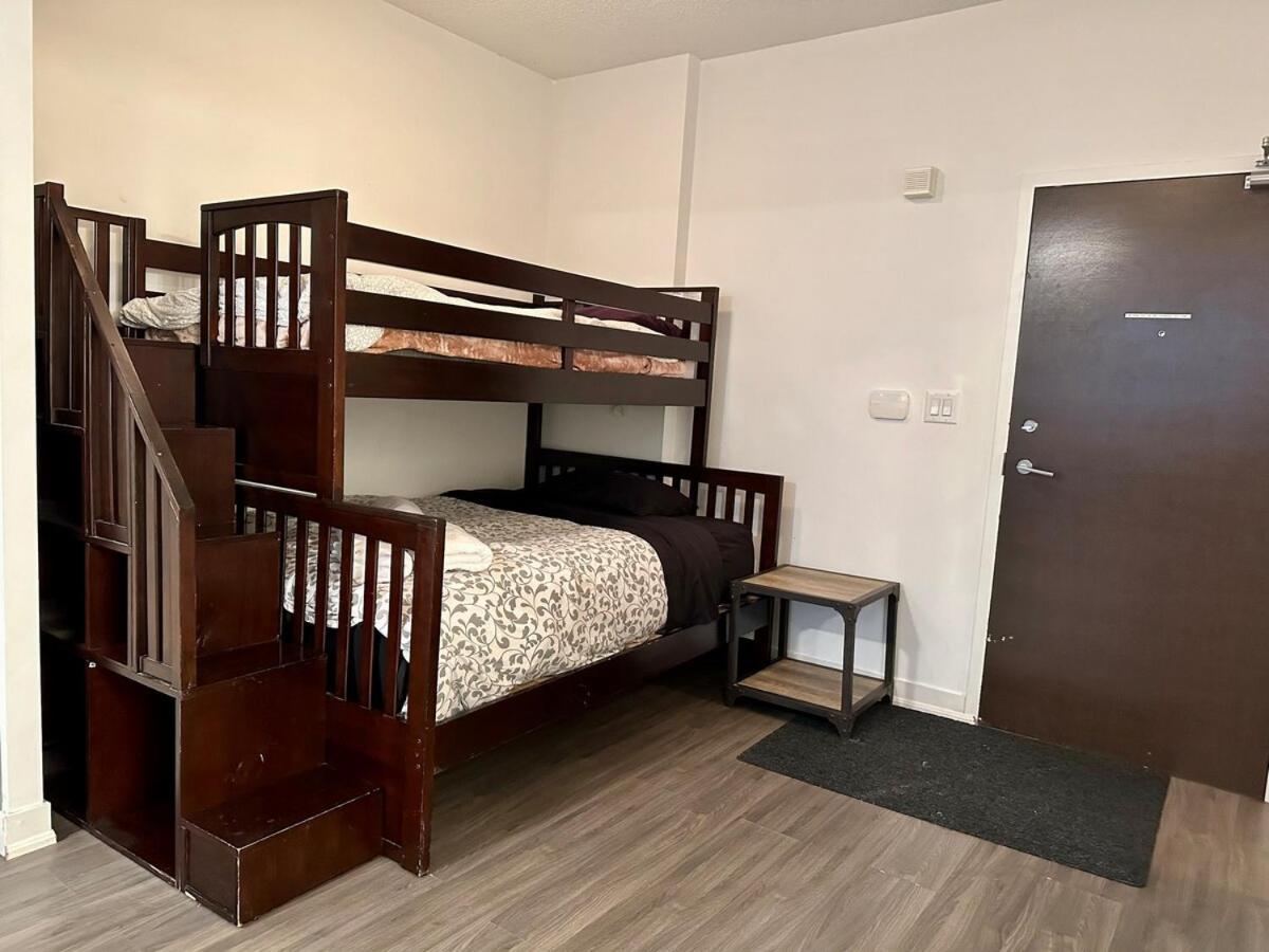 Ferienwohnung Kingbed & Bunkbed & Terrace Toronto Exterior foto
