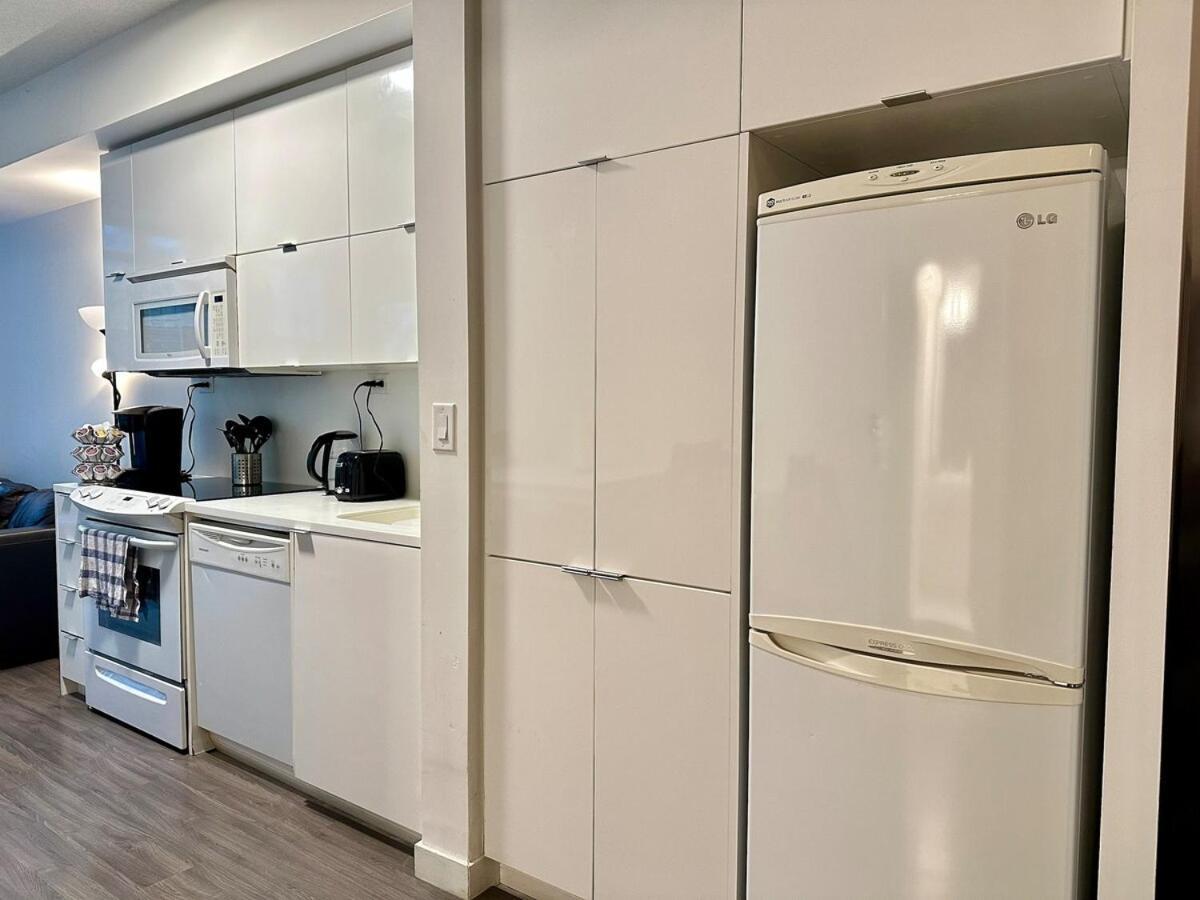 Ferienwohnung Kingbed & Bunkbed & Terrace Toronto Exterior foto